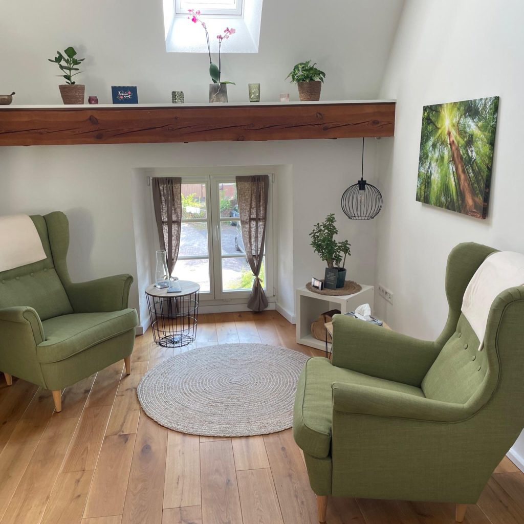 C0119057-7B79-4723-8117-9188F0BBF0F0